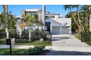 1040 S Ocean Blvd, Delray Beach, FL 33483, Sold 04/23/19