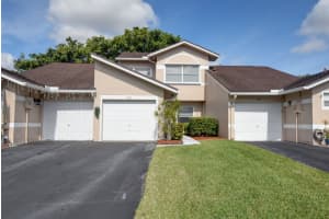 1105 W Lakes Dr, Deerfield Beach, FL 33442, Sold 02/19/19