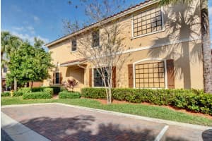 128 Riverwalk Cir W, Plantation, FL 33325, Sold 02/21/19