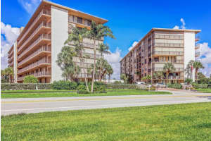 3545 S Ocean Blvd, South Palm Beach, FL 33480, Sold 04/29/19