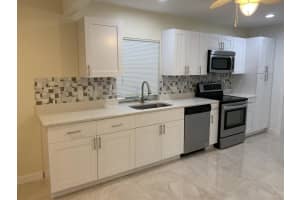 7767 Oakmont Dr, Lake Worth, FL 33467, Sold 04/26/19