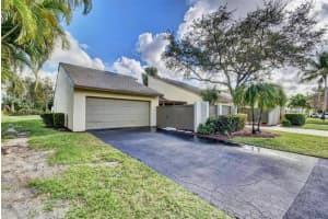 180 Pleasant Wood Dr, Wellington, FL 33414, Sold 08/28/19