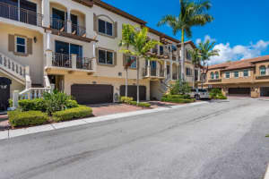 3127 Waterside Cir, Boynton Beach, FL 33435, Sold 04/17/19