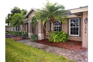 104 Brook Woode Ct, Royal Palm Beach, FL 33411, Sold 02/26/19