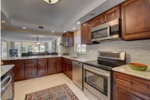 1 Harbourside Dr, Delray Beach, FL 33483, Sold 03/29/19