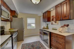 1 Harbourside Dr, Delray Beach, FL 33483, Sold 03/29/19