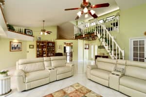 10370 SE Jupiter Narrows Dr, Hobe Sound, FL 33455, Sold 02/22/19