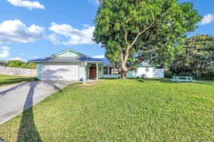 8193 SE Cumberland Cir, Hobe Sound, FL 33455, Sold 02/26/19
