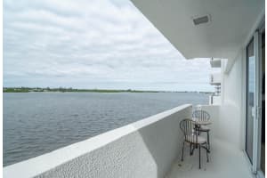 2773 S Ocean Blvd, Palm Beach, FL 33480, Sold 05/29/19