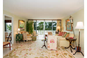 227 Australian Ave #2b, Palm Beach, FL 33480, Sold 10/24/19