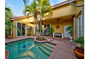 4965 Tropical Garden Dr, Boynton Beach, FL 33436, Sold 04/01/19