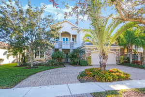 8454 Butler Greenwood Dr, Royal Palm Beach, FL 33411, Sold 06/27/19