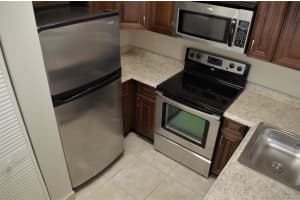 671 Cypress Lake Blvd A21, Pompano Beach, FL 33064, Sold 04/08/19