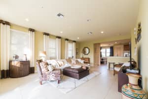 103 SW 2nd Ave, Delray Beach, FL 33444, Sold 04/23/19