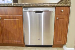 3012 NW 30th Terrace, Oakland Park, FL 33311, Sold 02/05/19