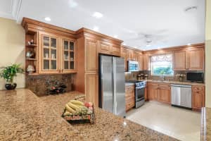 36 Yacht Club Dr, North Palm Beach, FL 33408, Sold 08/05/19