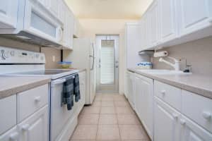 951 Spanish Cir, Delray Beach, FL 33483, Sold 07/17/19