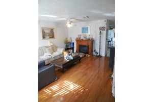 976 Summit Lake Dr, West Palm Beach, FL 33406, Sold 03/27/19