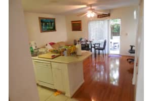 976 Summit Lake Dr, West Palm Beach, FL 33406, Sold 03/27/19