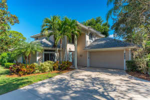 5452 SW Landing Creek Dr, Palm City, FL 34990, Sold 04/04/19