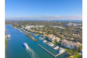 328 Oak Harbour Dr, Juno Beach, FL 33408, Sold 05/07/19