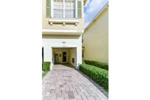 1570 SE Sheffield Terrace, Stuart, FL 34994, Sold 02/27/19