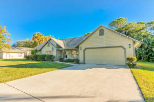 886 NE Dahoon Terrace, Jensen Beach, FL 34957, Sold 03/28/19