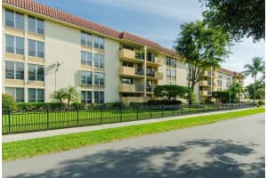 1000 Spanish River Rd #2k, Boca Raton, FL 33432, Sold 04/02/19