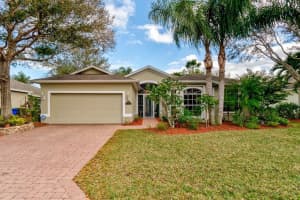 562 Hatteras Ct SW, Vero Beach, FL 32968, Sold 04/26/19