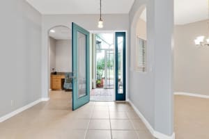 562 Hatteras Ct SW, Vero Beach, FL 32968, Sold 04/26/19