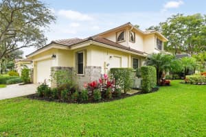 4415 Sherwood Forest Dr, Delray Beach, FL 33445, Sold 07/23/19