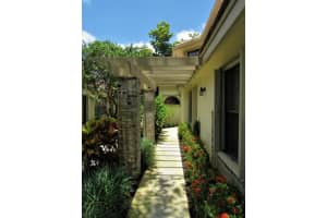 4415 Sherwood Forest Dr, Delray Beach, FL 33445, Sold 07/23/19