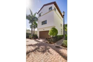 28 NW Hawthorne Pl, Boca Raton, FL 33432, Sold 09/16/19