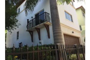 28 NW Hawthorne Pl, Boca Raton, FL 33432, Sold 09/16/19