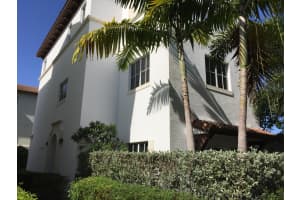 28 NW Hawthorne Pl, Boca Raton, FL 33432, Sold 09/16/19