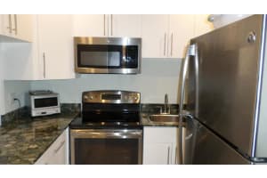 2050 NE 39th St APT S302, Lighthouse Point, FL 33064, Sold 03/20/19