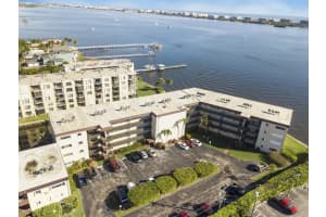 100 Waterway Dr S, Lantana, FL 33462, Sold 04/29/19