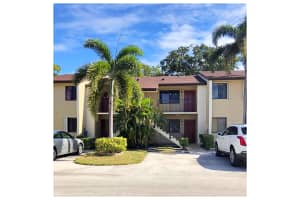 190 SE 7th St, Deerfield Beach, FL 33441, Sold 04/05/19