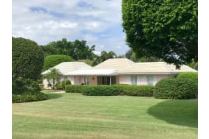 7 Country Club Cir, Boynton Beach, FL 33436, Sold 01/31/19