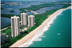 5540 N Ocean Dr, Riviera Beach, FL 33404, Sold 04/15/19