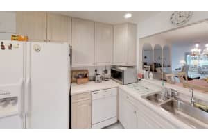 6132 Rainbow Cir, Greenacres, FL 33463, Sold 05/15/19