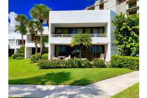 3701 S Flagler Dr APT A106, West Palm Beach, FL 33405, Sold 04/15/19