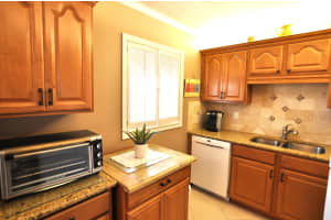 2600 SE Ocean Blvd APT A7, Stuart, FL 34996, Sold 03/22/19