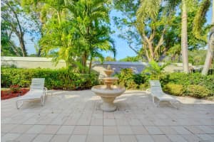 8211 Hampton Wood Dr, Boca Raton, FL 33433, Sold 06/25/19