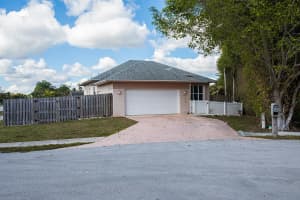 1090 Choctaw St, Jupiter, FL 33458, Sold 05/09/19