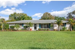 3040 10th Pkwy, Vero Beach, FL 32960, Sold 04/01/19