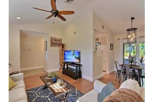 129 40th Ct, Vero Beach, FL 32968, Sold 04/05/19
