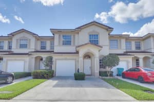 208 Elm Way, Boynton Beach, FL 33426, Sold 04/30/19