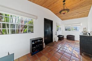 737 Park Pl, West Palm Beach, FL 33401, Sold 06/03/19