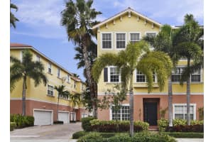 295 NE 5th Ave, Delray Beach, FL 33483, Sold 05/24/19